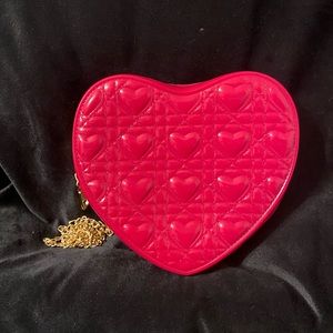 Von Maur Heart Crossbody New